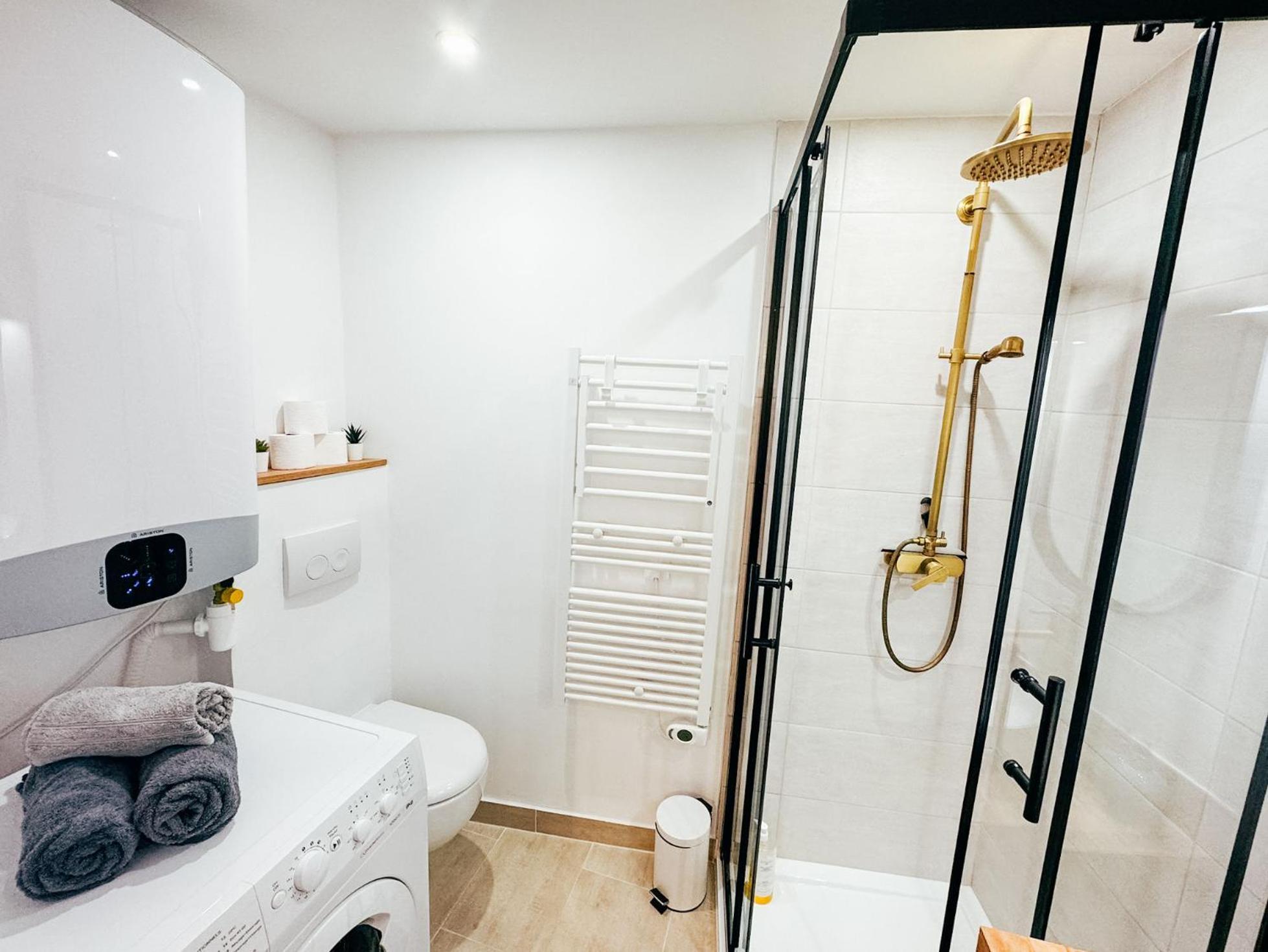 Studio Cozy Centre Avec Parking グラース エクステリア 写真